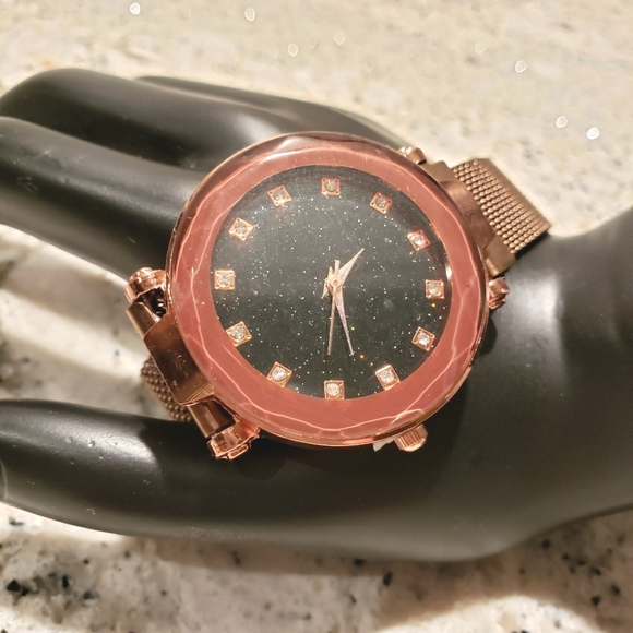 Watch. - Picture 7 of 9